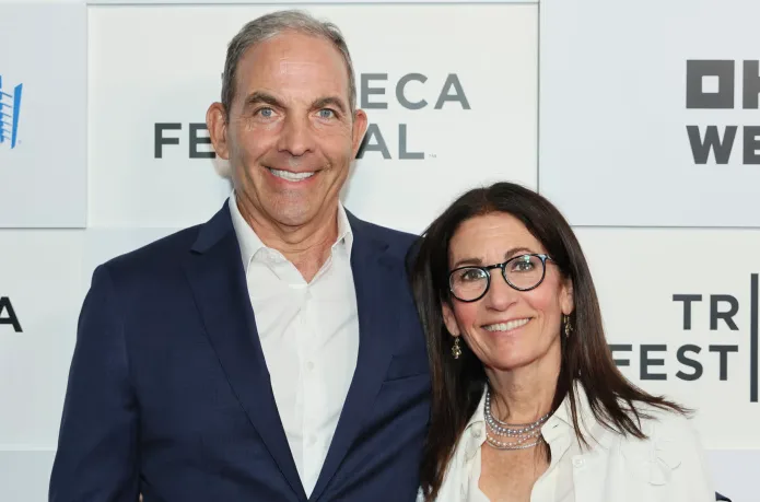 Brown and her husband, Steven Plofker, in 2024.